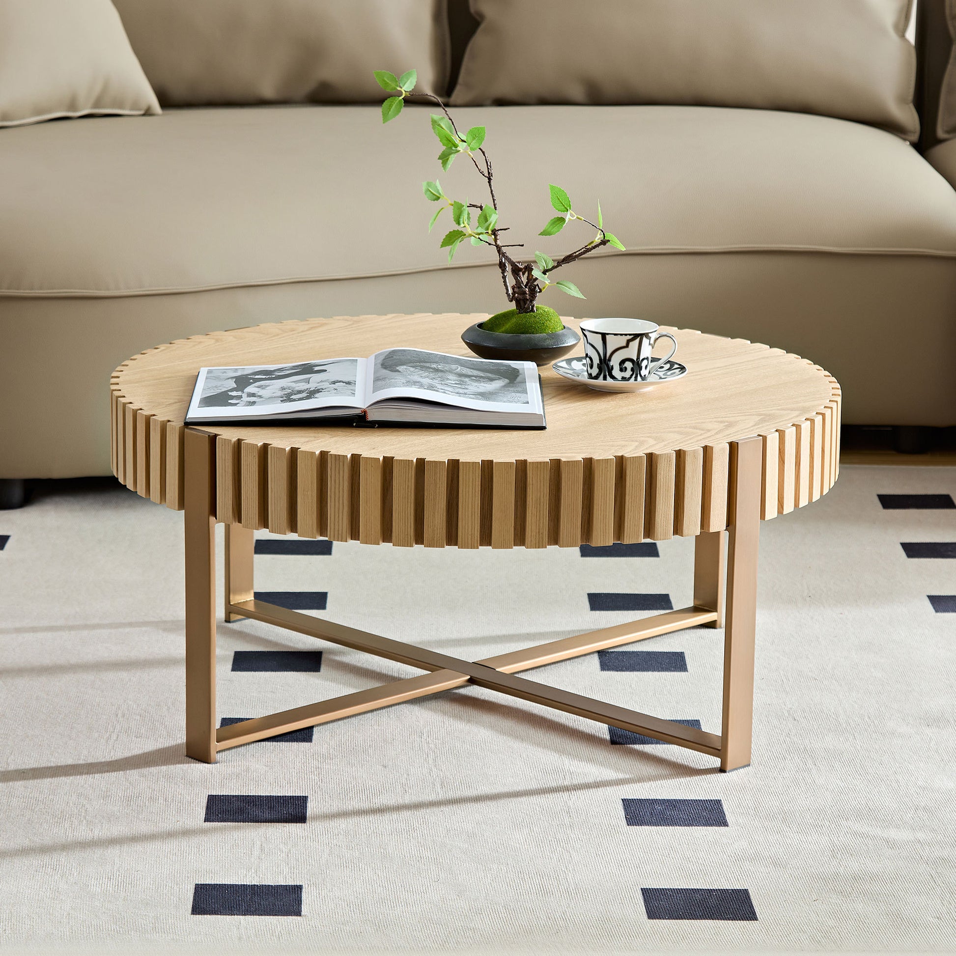 Modern Handcraft Drum Coffee Table 31.5 Inch Round Coffee Table For Living Room,Small Coffee Table With Sturdy Pedestal,Natural Ash Natural Ash Mdf Metal