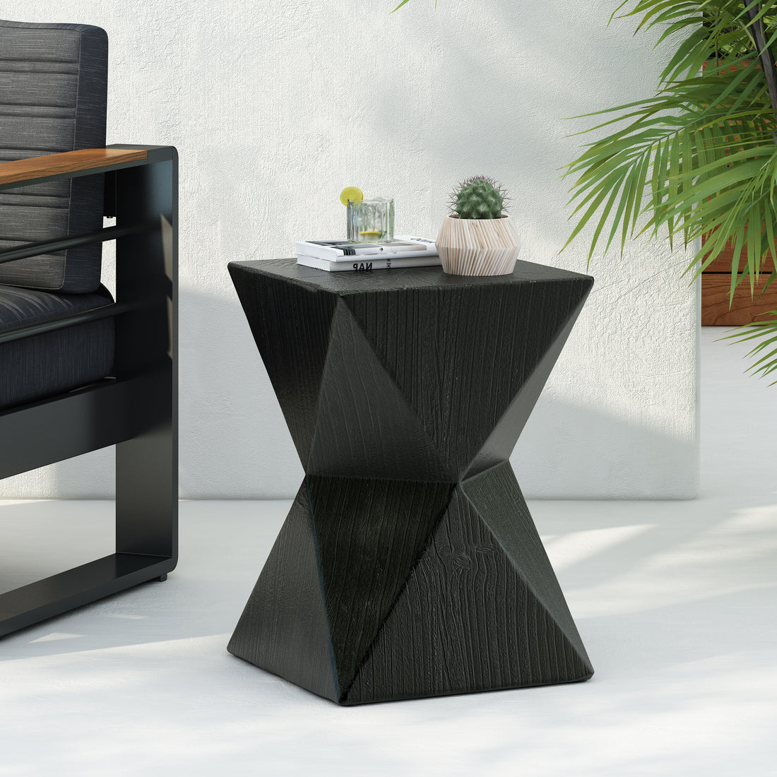 Prismatic Grain Symmetry Side Table Black Concrete