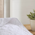 3 Piece Reversible Bedspread Set White Full Queen Queen White Polyester