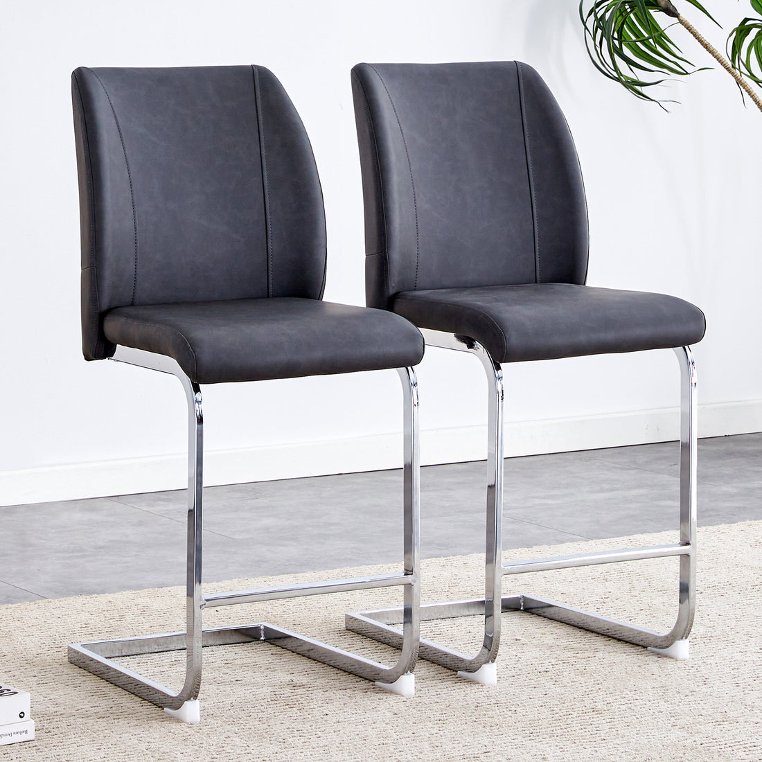 A Set Of Two Chairs With Silver Plated Metal Legs. Small Size, Suitable For Select Groups, Suitable For Dining Room, Kitchen, Terrace And Guest Office Chairs Set Of 2 Silver Metal