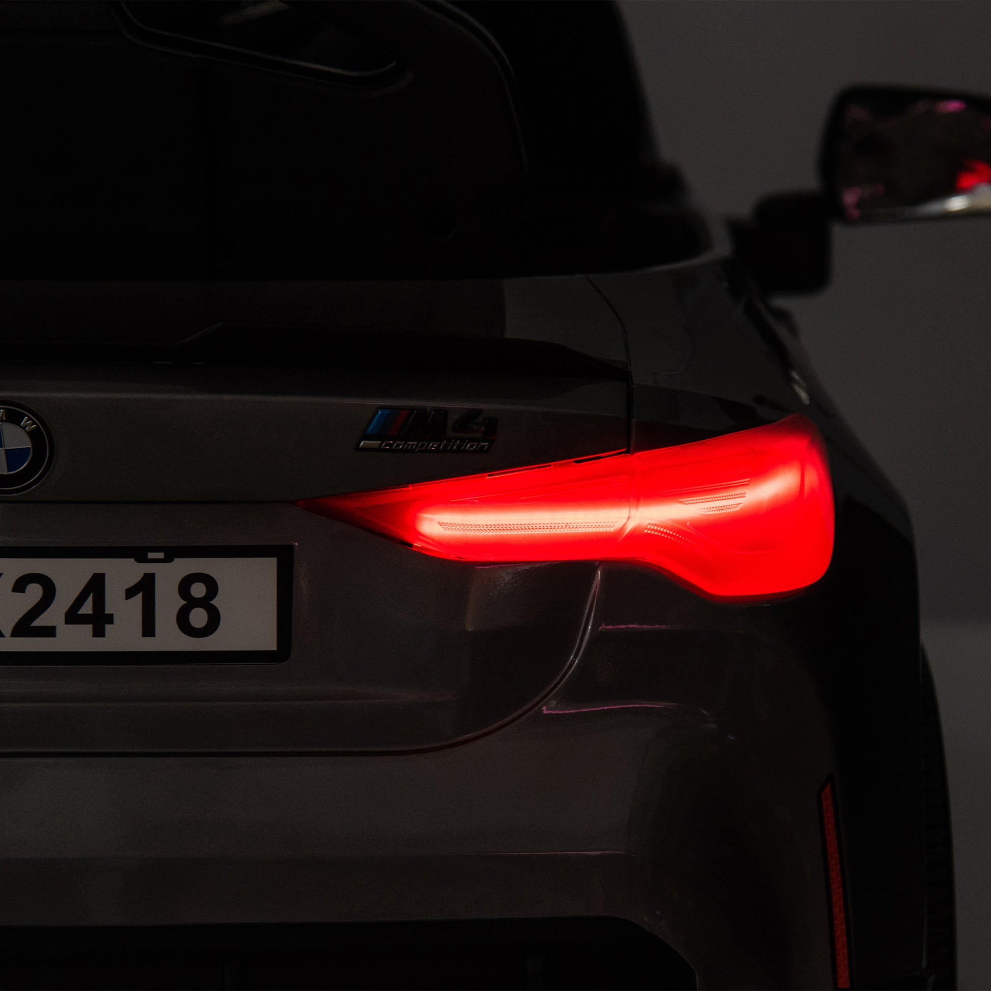 Bmw M4 12V Kids Ride On Painting Toy Car 2.4G W Parents Remote Control,Three Speed Adjustable,Power Display, Usb,Mp3 ,Bluetooth,Led Light,Story,A Handle With Wheels And A Pull, Easy To Carry Silver Polypropylene