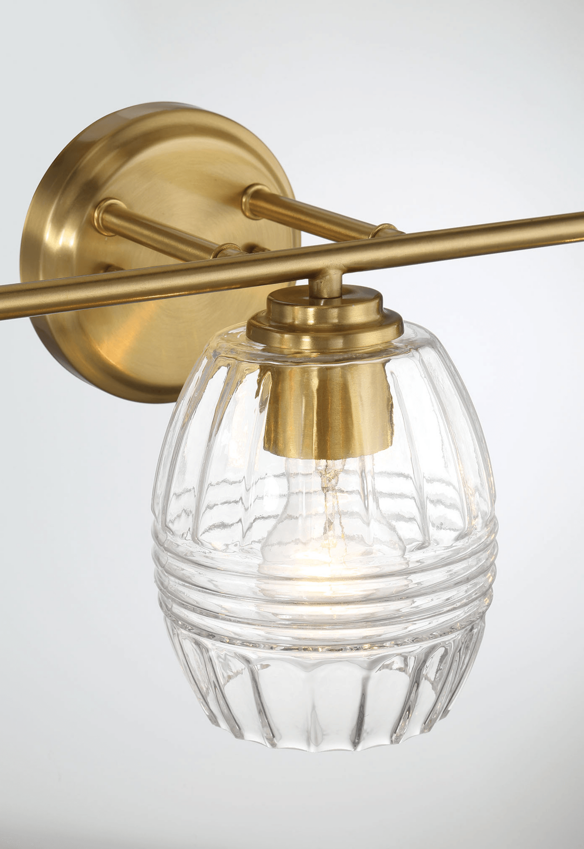 Luster Three Lights Vanity With Clear Glass For Bathrooms Above Mirror Wall Lamp Satin Brass Clear,Gold Brass,Glass,Metal