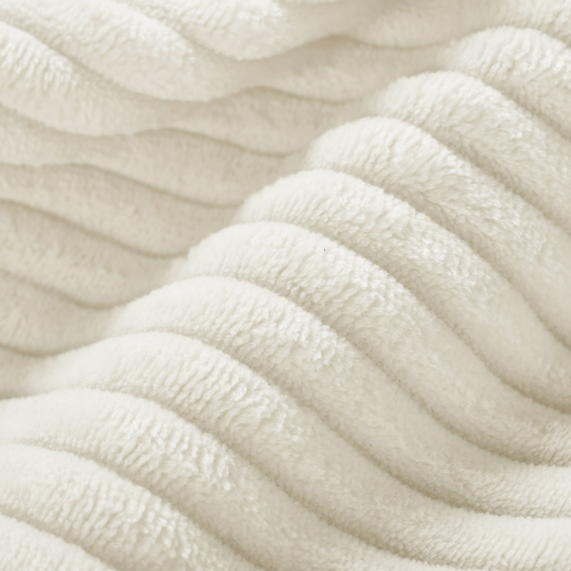 85.4" Modern Curved Sofa, Back Upholstered Couch With 2 Decorative Throw Pillows, Corduroy Fabric Couch For Living Room, Bedroomapartment Beige Corduroy 2 Seat