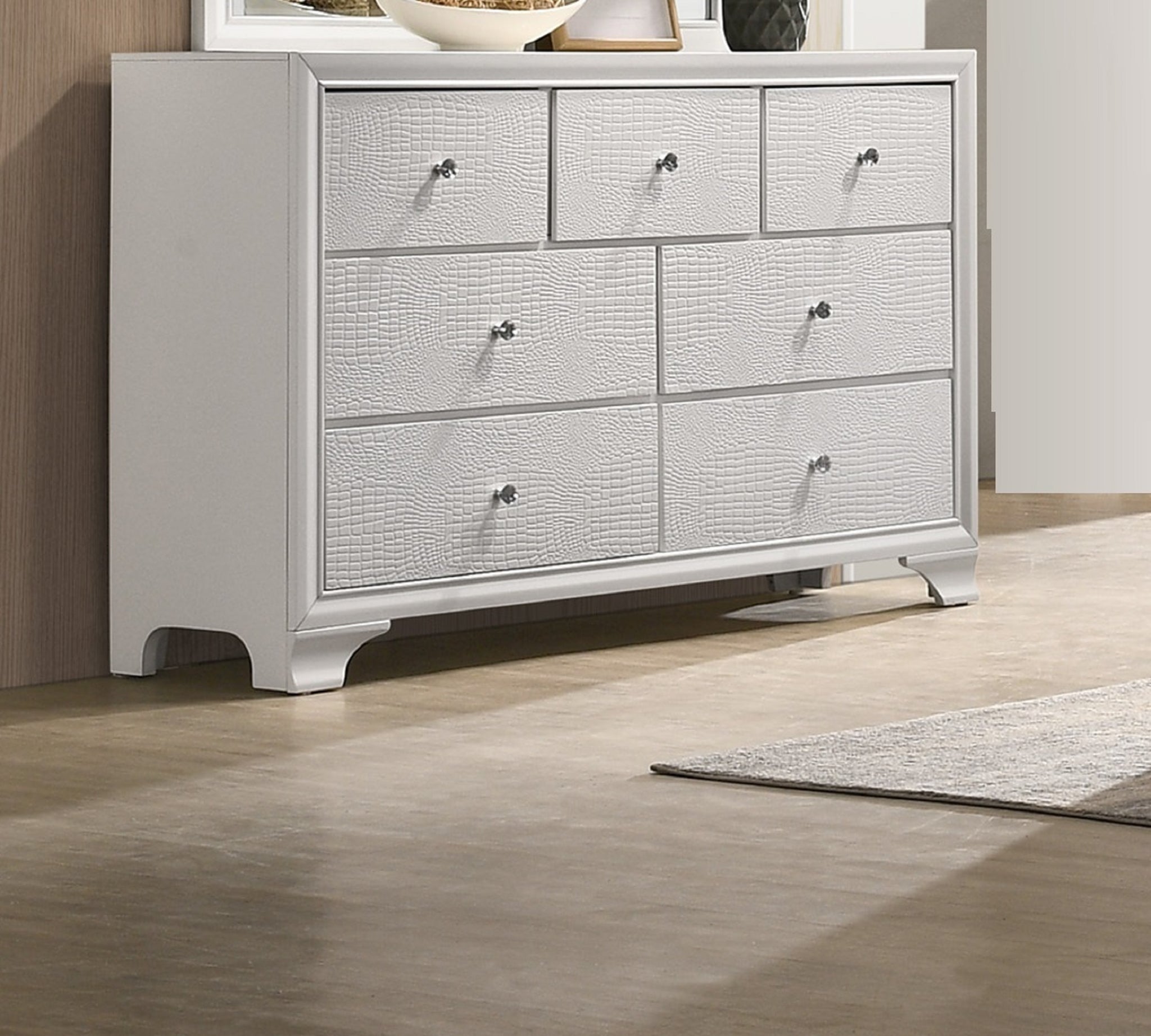 1Pc Modern Glam Style White Finish Glam Seven Drawer Dresser Embossed Crocodile Pattern Wooden Bedroom Furniture White Bedroom Modern Solid Wood