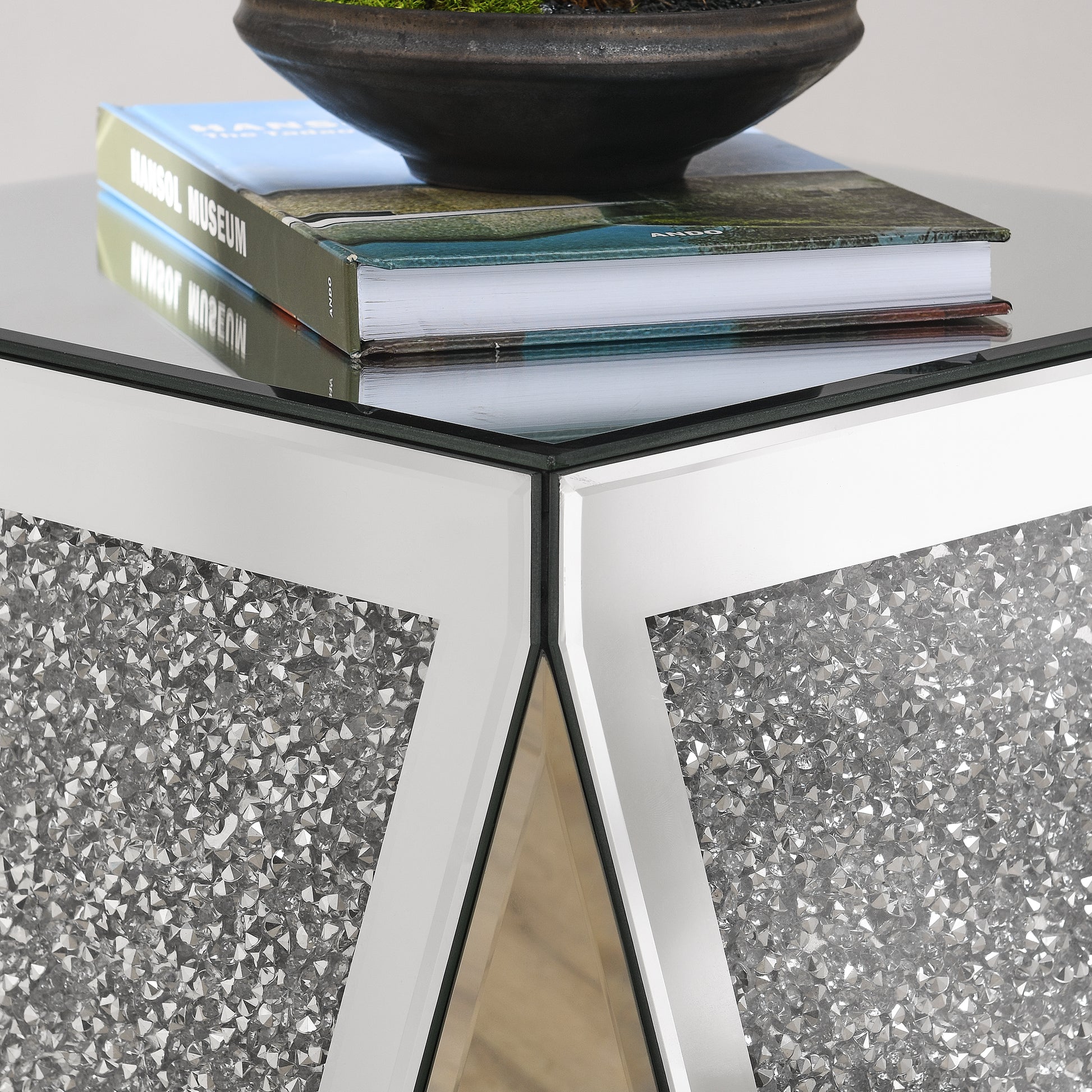 Inverted Triangular Mirror Square Table, Crystal Diamond Inlaid Coffee Table, Silver Glass Side Table Suitable For Corridors, Living Rooms, Corners, Bedrooms, Sofas Silver Mirrored Finish Desk And Chair Set Primary Living Space American Design