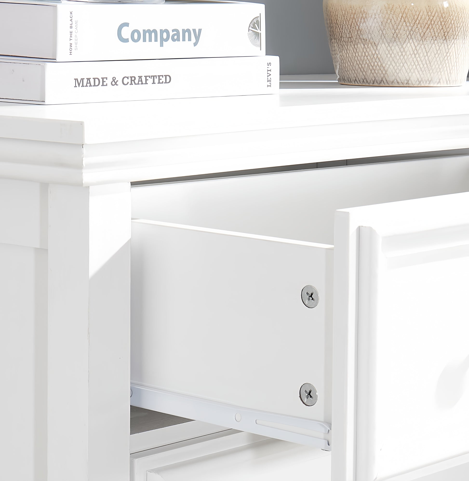 Modern 5 Drawers Dresser 5 Drawers Cabinet,Chest Of Drawers Closet Organizers And Storage Clothes Storage Drawers Cabinet For Living Room, Farmhouse Dresser Organizer White White Mdf