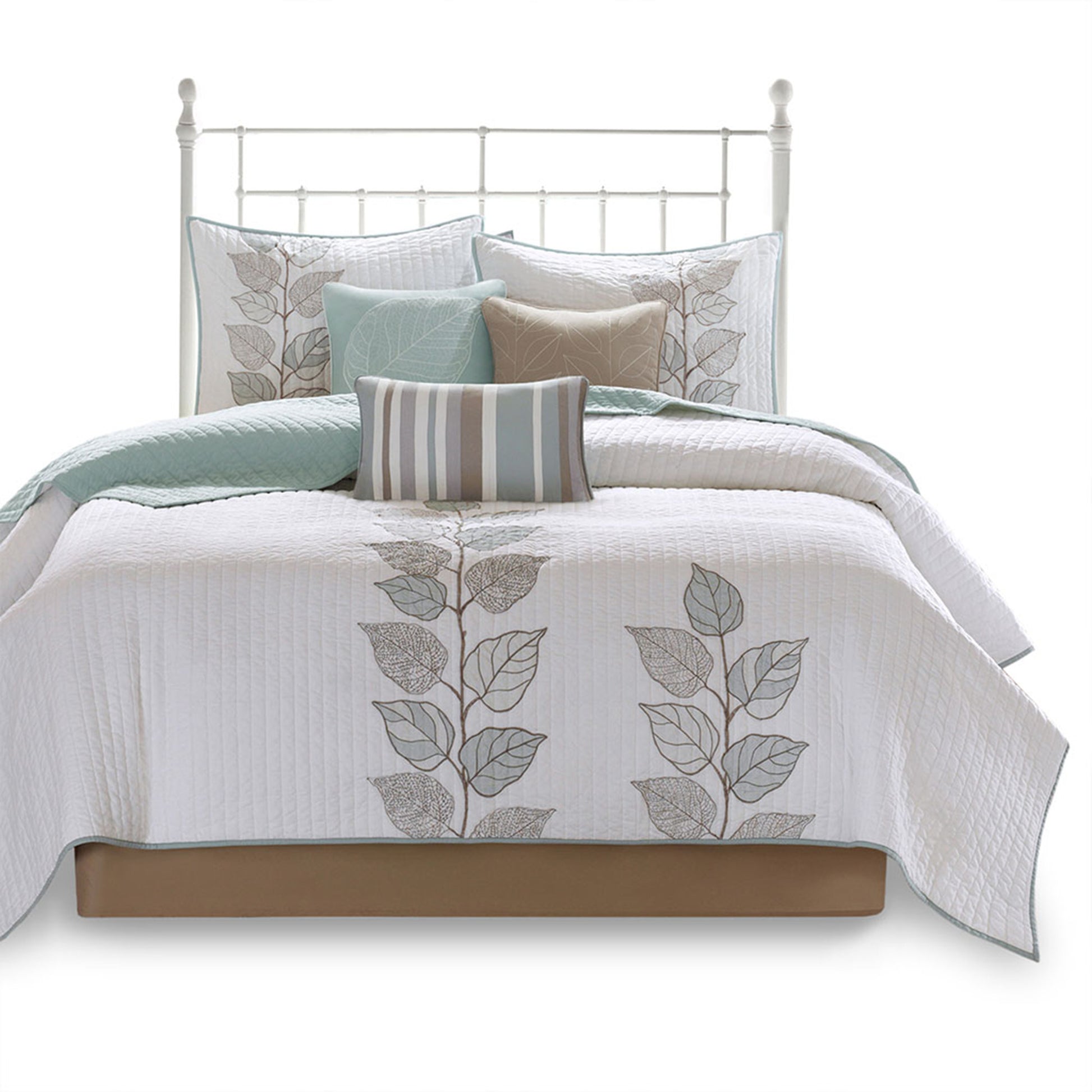 6 Piece Embroidered Quilt Set With Throw Pillows Blue Full Queen Full White Blue Cotton