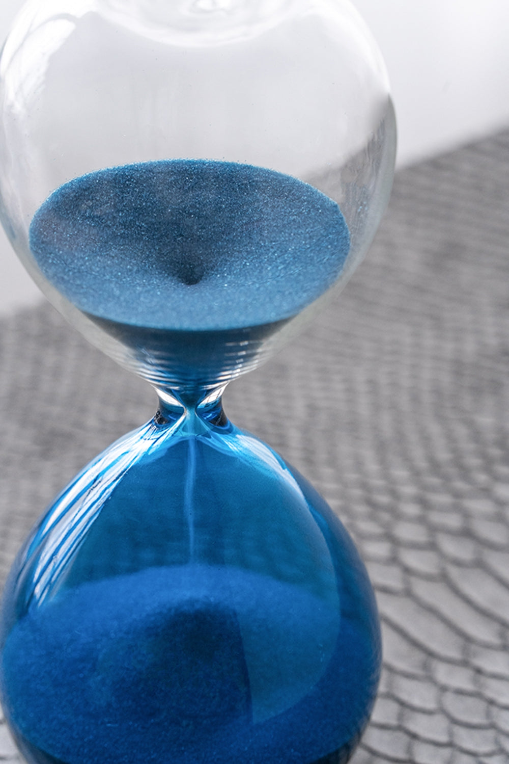 5X14" Hourglass, 60Min Blue Blue Glass