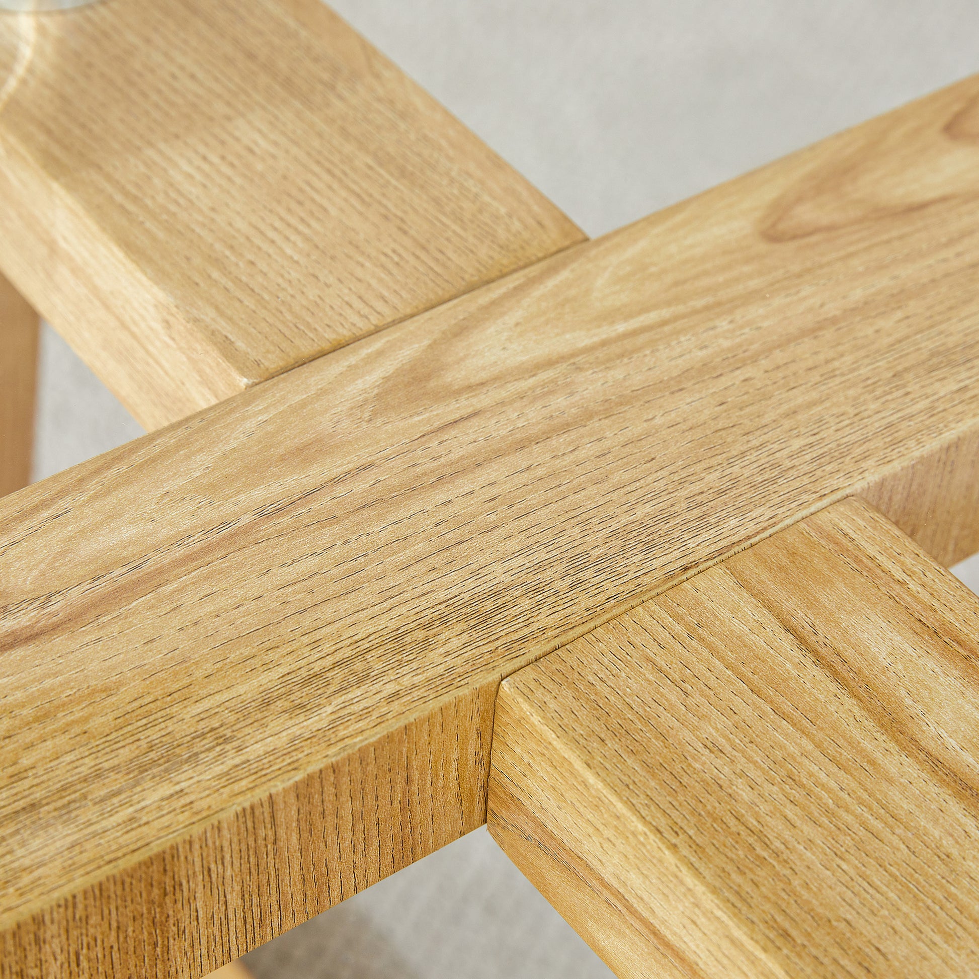 Modern Practical Circular Coffee Tables. Made Of Transparent Tempered Glass Tabletop And Wood Colored Mdf Material. Suitable For Living Rooms And Bedrooms.31.5"*31.5"*17.7" Transparent Glass