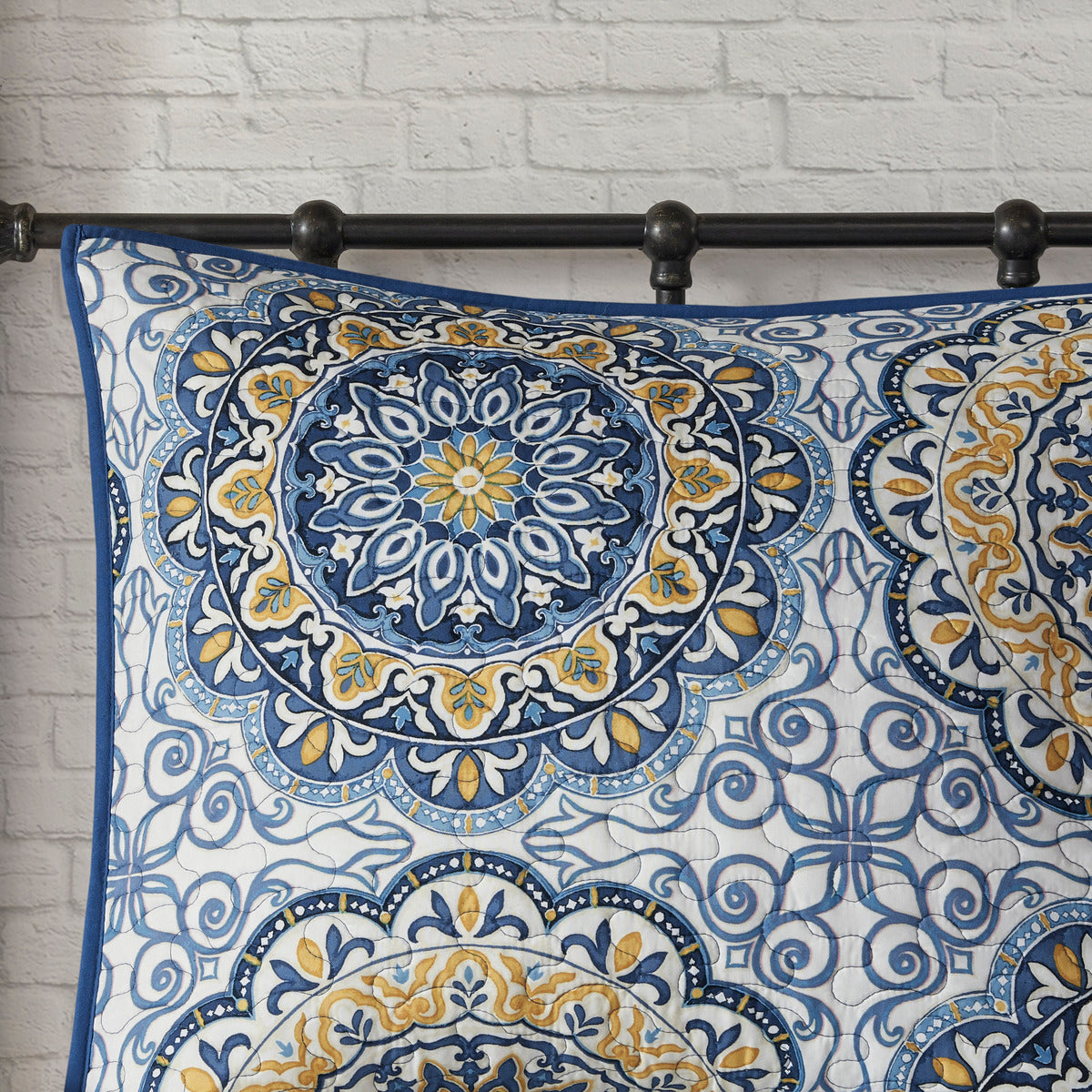 6 Piece Reversible Quilt Set With Throw Pillows Blue Full Queen Blue Cotton