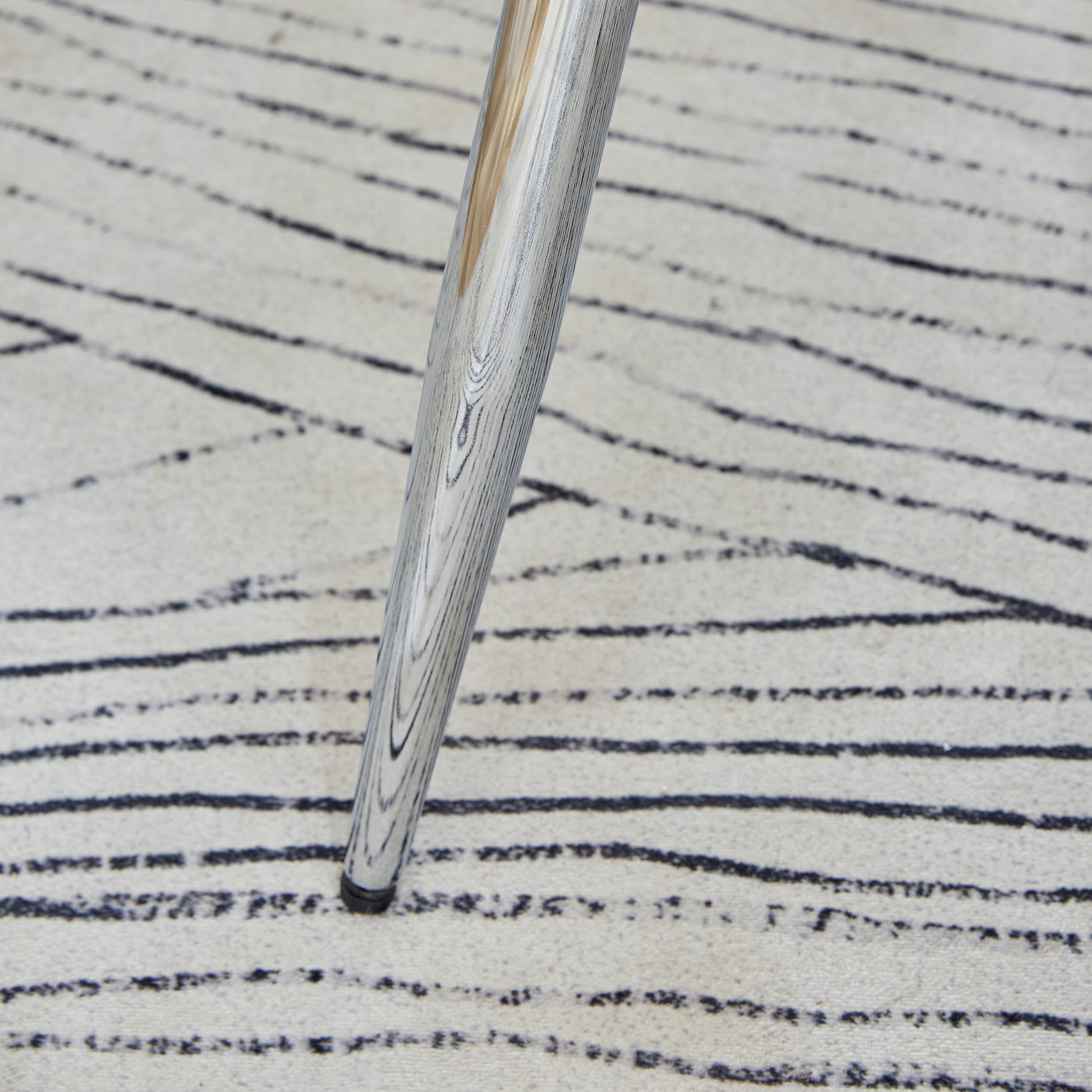 Table And Chair Set. Large Modern Rectangular Table With Brown Glass Top And Silver Metal Legs. It Comes With Soft And Comfortable Pu Seats, Faux Leather Upholstered Seats And Silver Metal Legs. Black,Brown Seats 4 Glass Metal