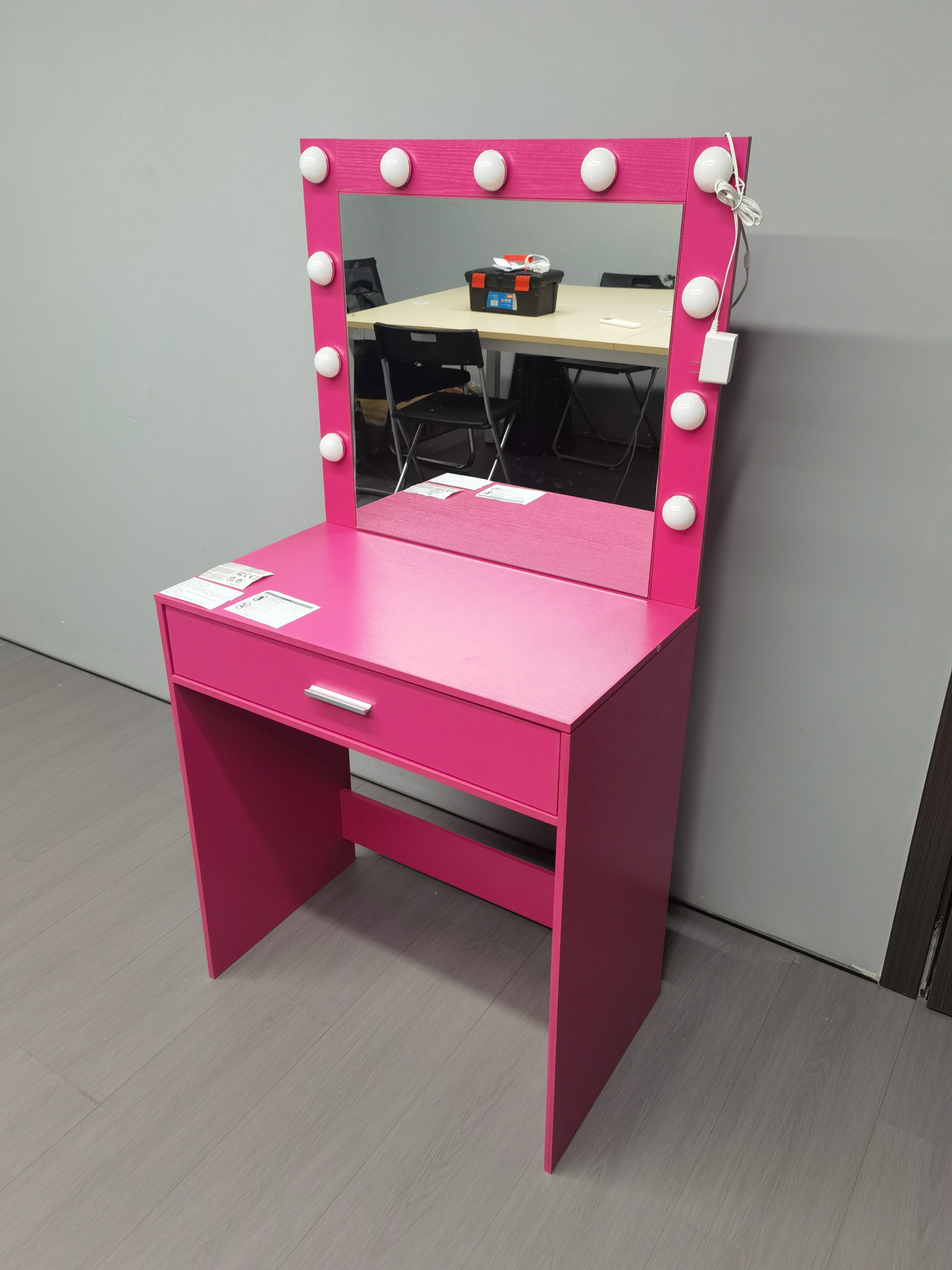 Vanity Desk With Mirror And Lights, Dressing Table With Large Drawer, 1 Level Storage Dresser & 3 Lighting Modes Adjustable Brightness, Suitable For ... Vanity Desk With Mirror And Lights, Dressing Table With Large Drawer, 1 Level Storage Dresser & 3 Lighting Modes Adjustable Brightness, Suitable For ...