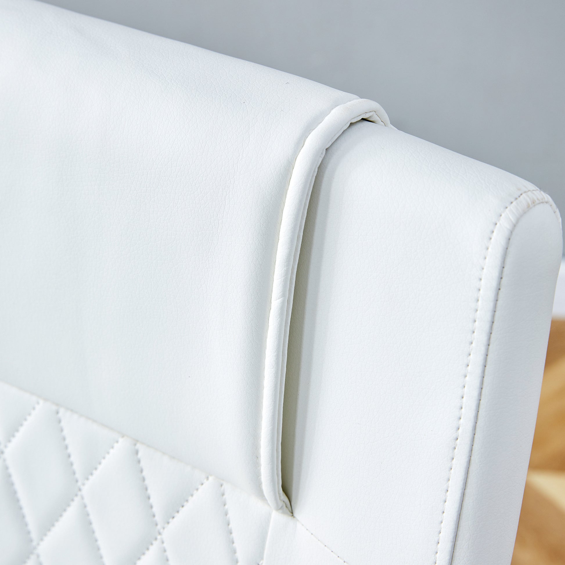 Table And Chair Set, Modern And Minimalist Dining Table, Imitation Marble Patterned Tabletop, Mdf Legs With U Shaped Brackets. Paired With Comfortable Chairs, Suitable For Dining And Living Rooms. Black Mdf Glass