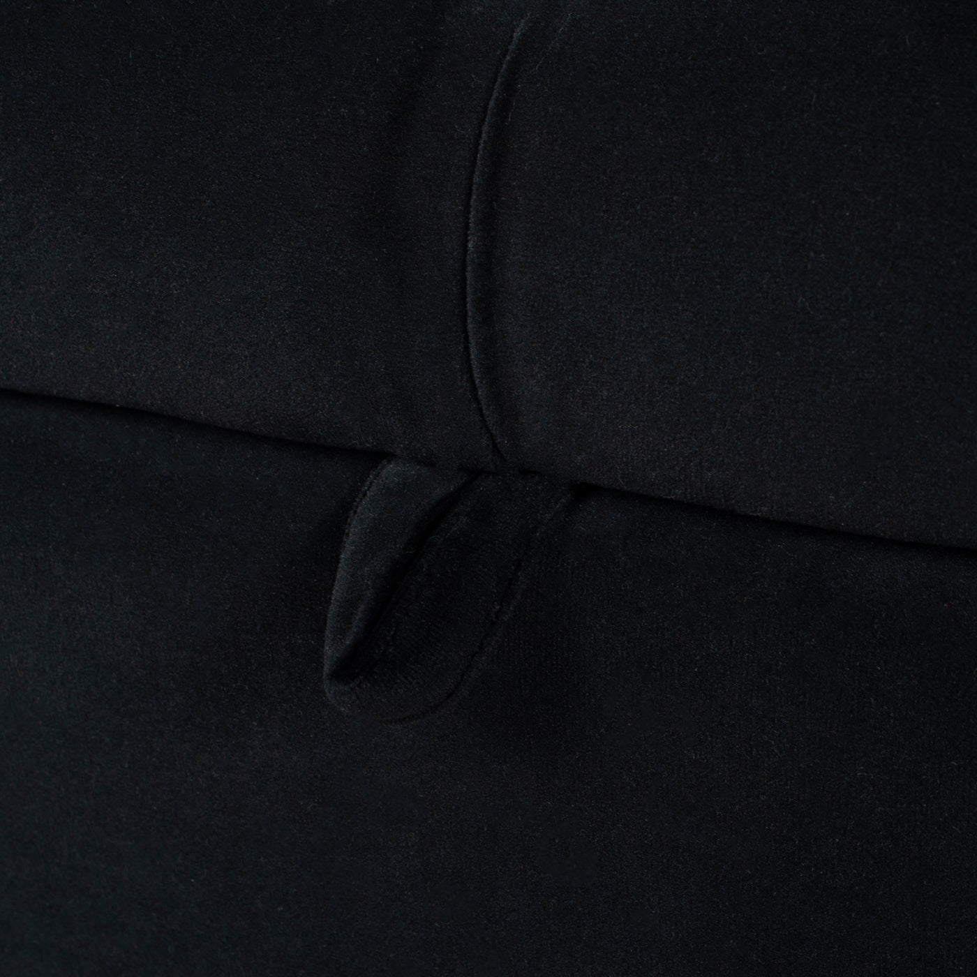 Jacqueline 57.5" Tufted Roll Arm Storage Bench, Anthracite Black Velvet Anthracite Foam Velvet