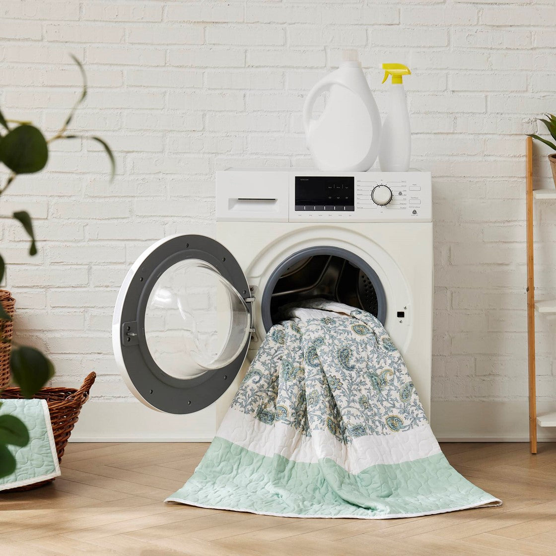 6 Piece Cotton Percale Quilt Set With Throw Pillows Aqua King Cal King King Aqua Polyester