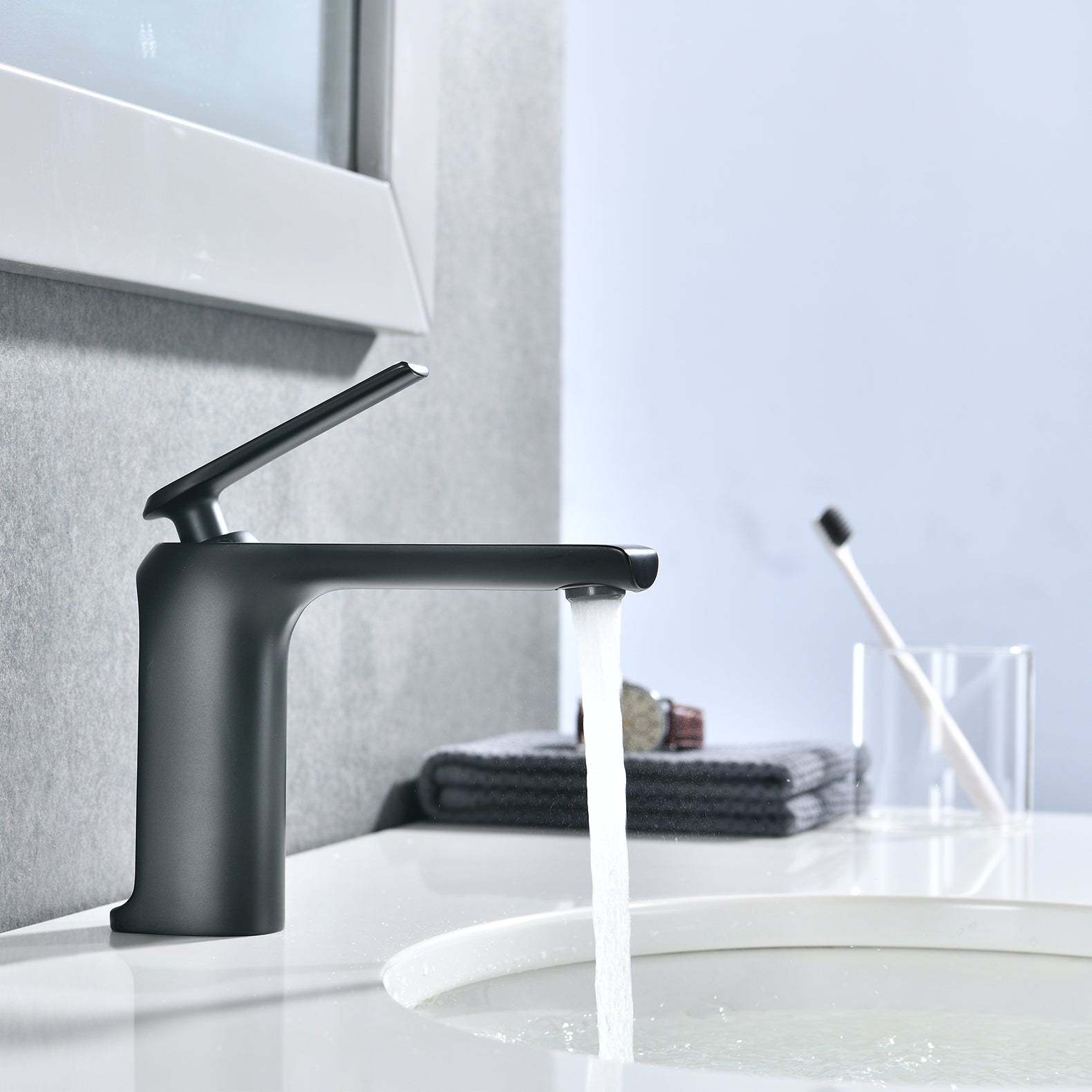 Single Hole Bathroom Faucet In Matte Black Matte Black Brass