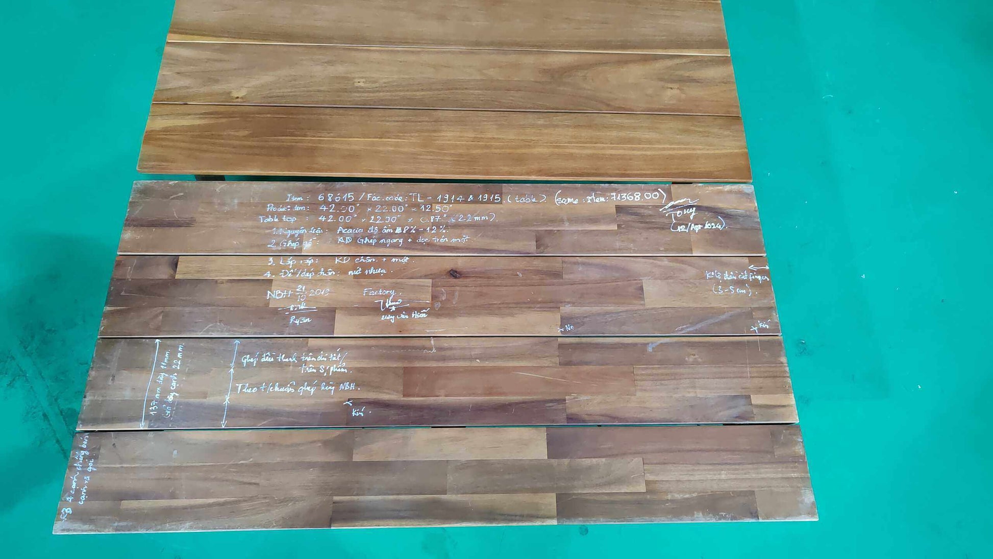 Table Top68615.00Bge Teak Acacia Wood