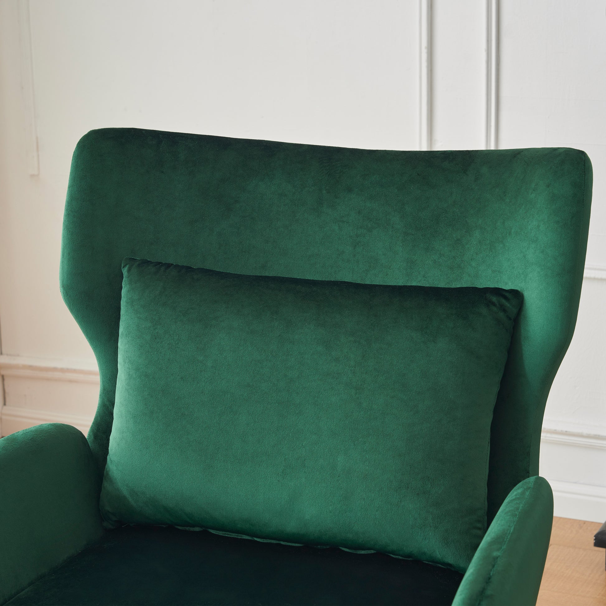 Wing Back Velvet Accent Chair, Modern Living Room Armchair Comfy Upholstered Single Sofa Chair For Bedroom Dorms Reading Reception Room With Metal Legs & Pillow, Green Green Velvet