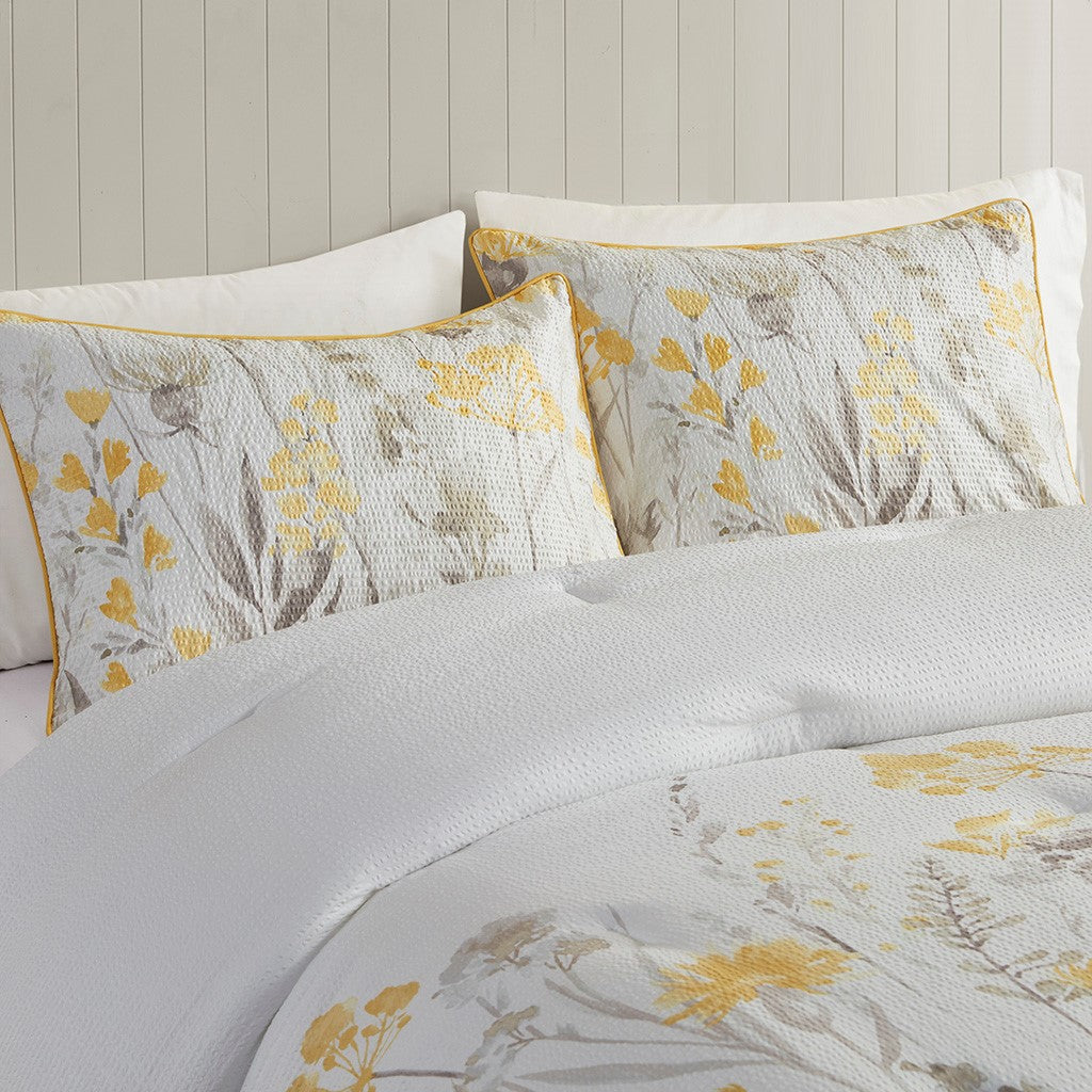 5 Piece Seersucker Comforter Set With Throw Pillows Yellow King Cal King King Yellow Polyester