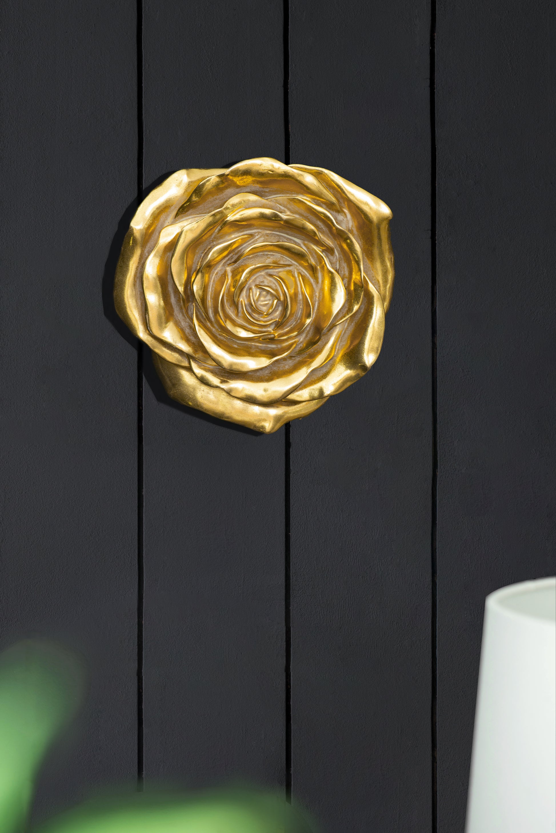 S 2 Gold Rose Hanging Wall Accents Gold Resin