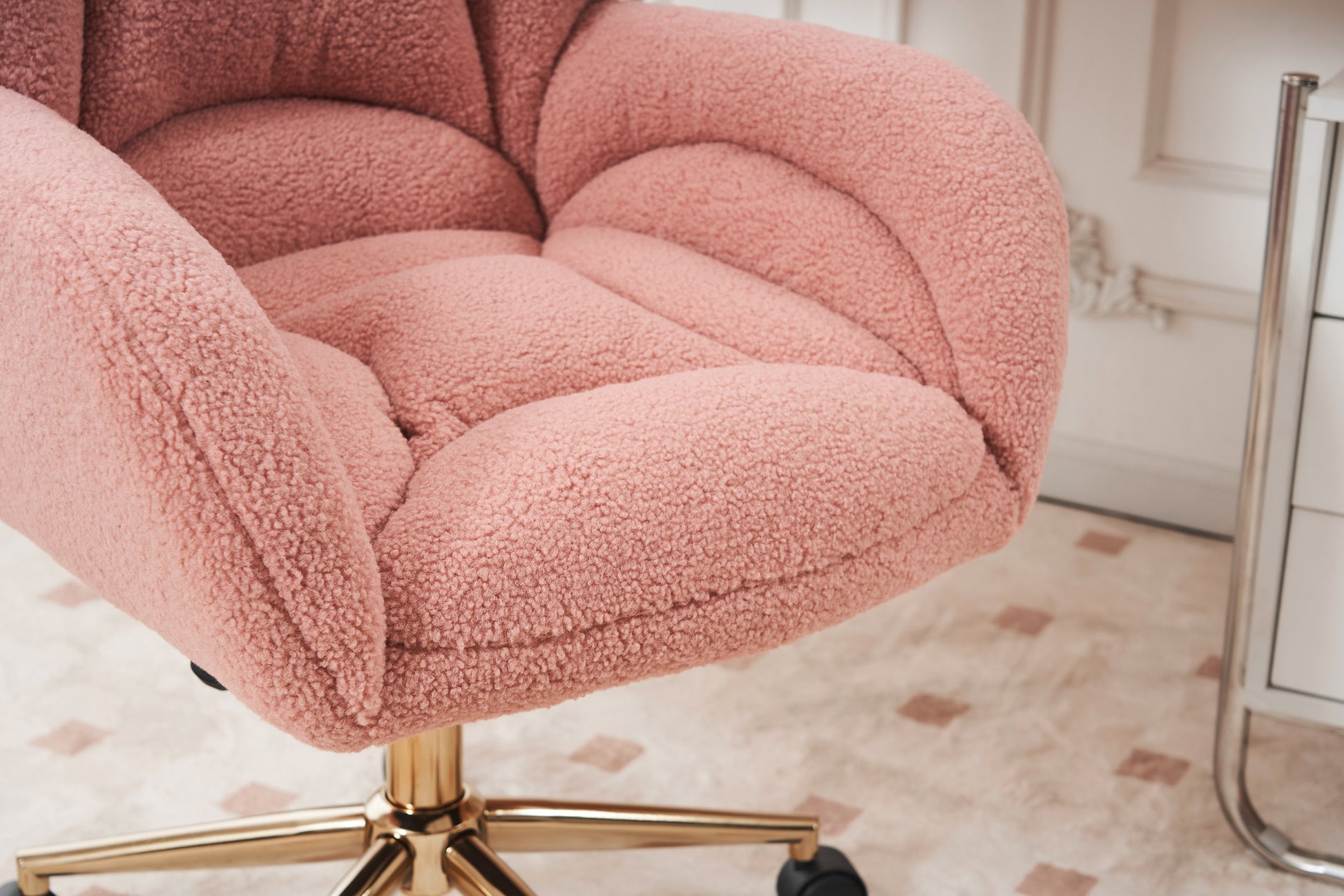 005 Teddy Fabric 360 Swivel Home Office Chair With Gold Metal Base And Universal Wheels,Pink Solid Pink Office Sponge Wipe Clean Modern Office Chairs Tufted Back Foam Swivel Teddy