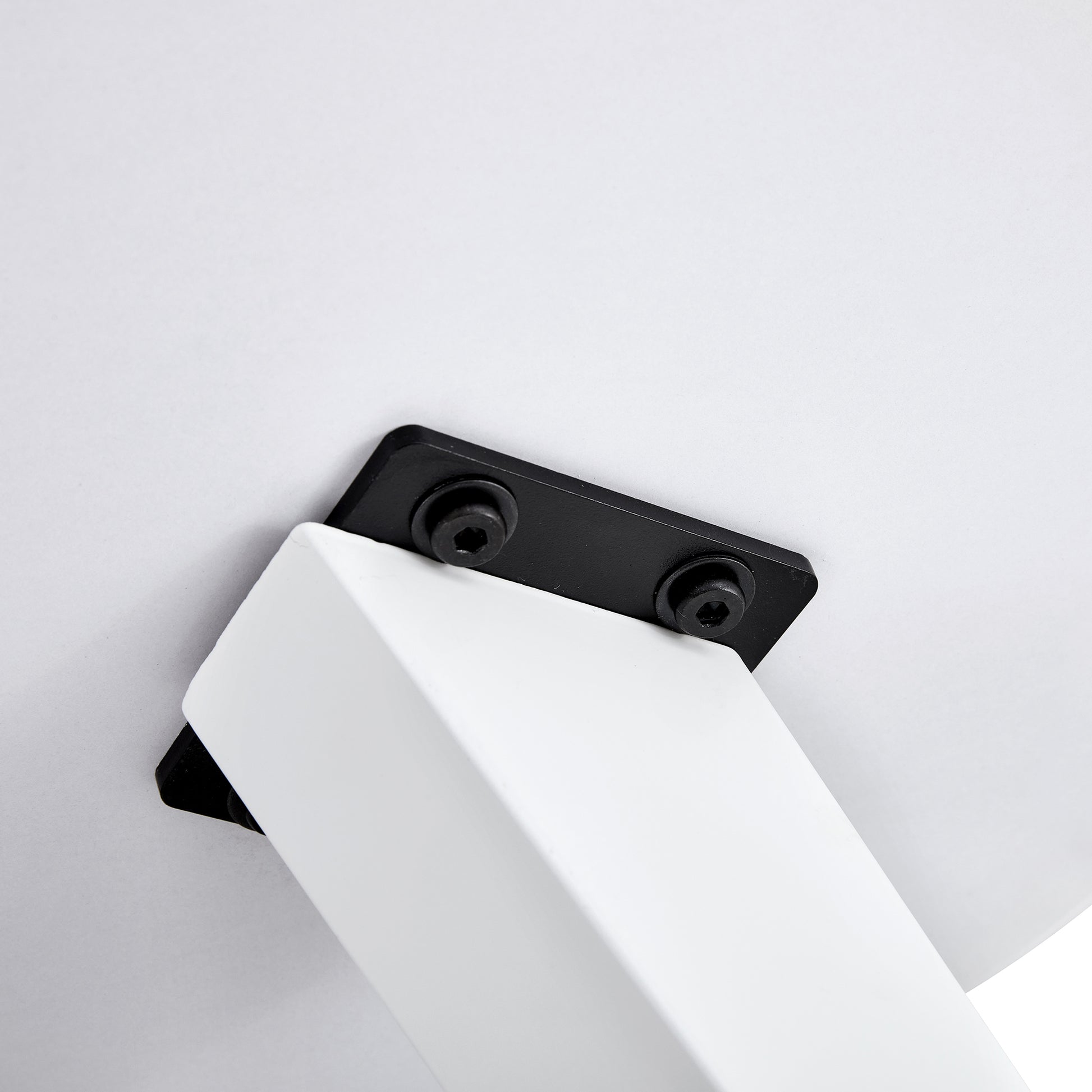 Modern Minimalist White Imitation Marble Tabletop Coffee Table. Solid Wood Spray Painted Desk Legs, Cloud Shape To Give You A Experience, Computer Desk. Suitable For Dining And Living Rooms. White Mdf