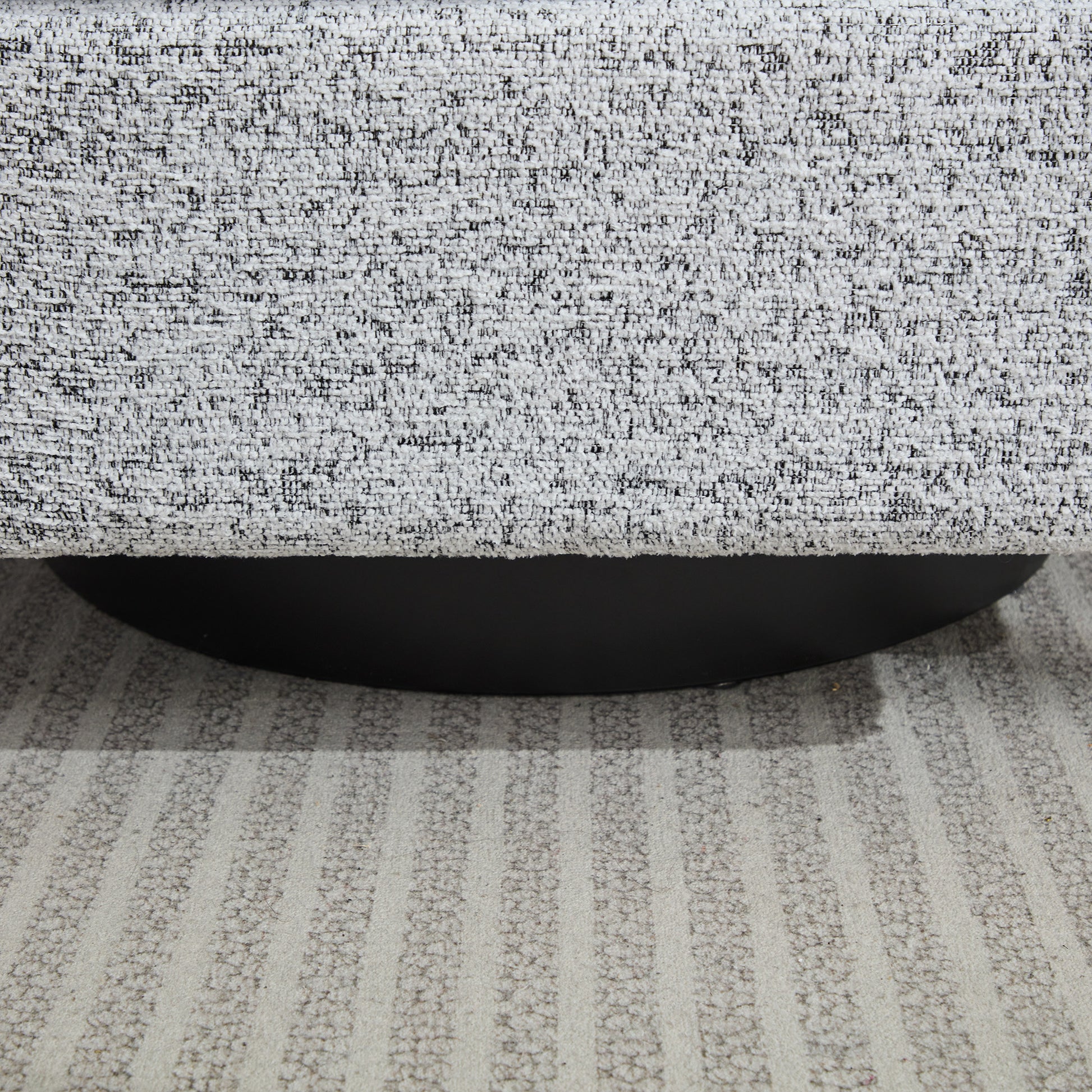 31.5"W Swivel Accent Chair And Comfy Round Accent Single Sofa Chair, 360 Degree Club Chair, Lounge Armchair For Living Room,Bedroom.Nursery.White Black Chenille White Black Chenille