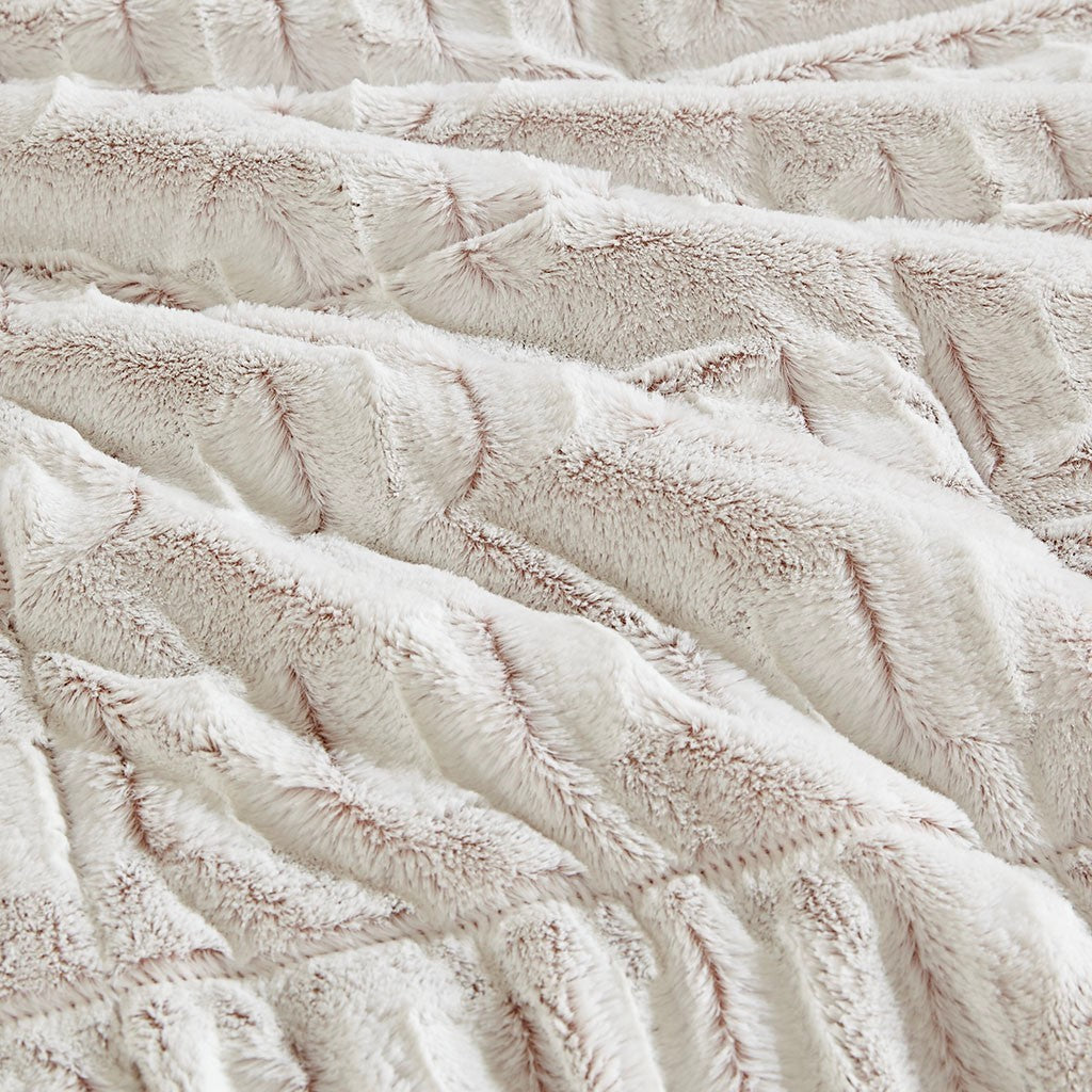 Back Print Long Fur Comforter Mini Set King White Polyester