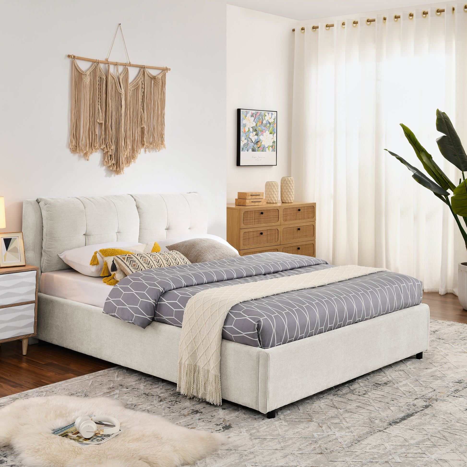 Queen Size Storage Upholstered Hydraulic Platform Bed With Integrated Headboard, Chenille Fabric, Beige Box Spring Not Required Queen Beige Bedroom Luxury,Modern Bed Frame Cotton Chenille Chenille