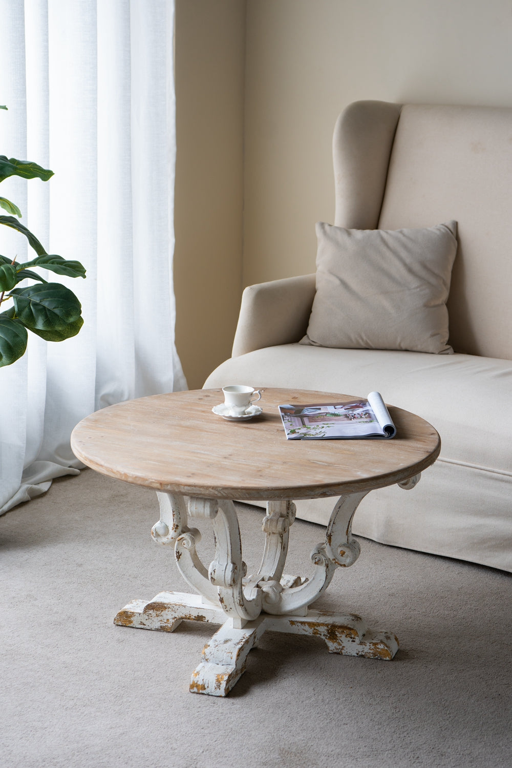 D31.5X18.5" Round Wooden Coffee Table With Distressed White Finish And Scrollwork Legs Multicolor Antique,Boho,Farmhouse,French Country,Shabby Chic Solid Wood