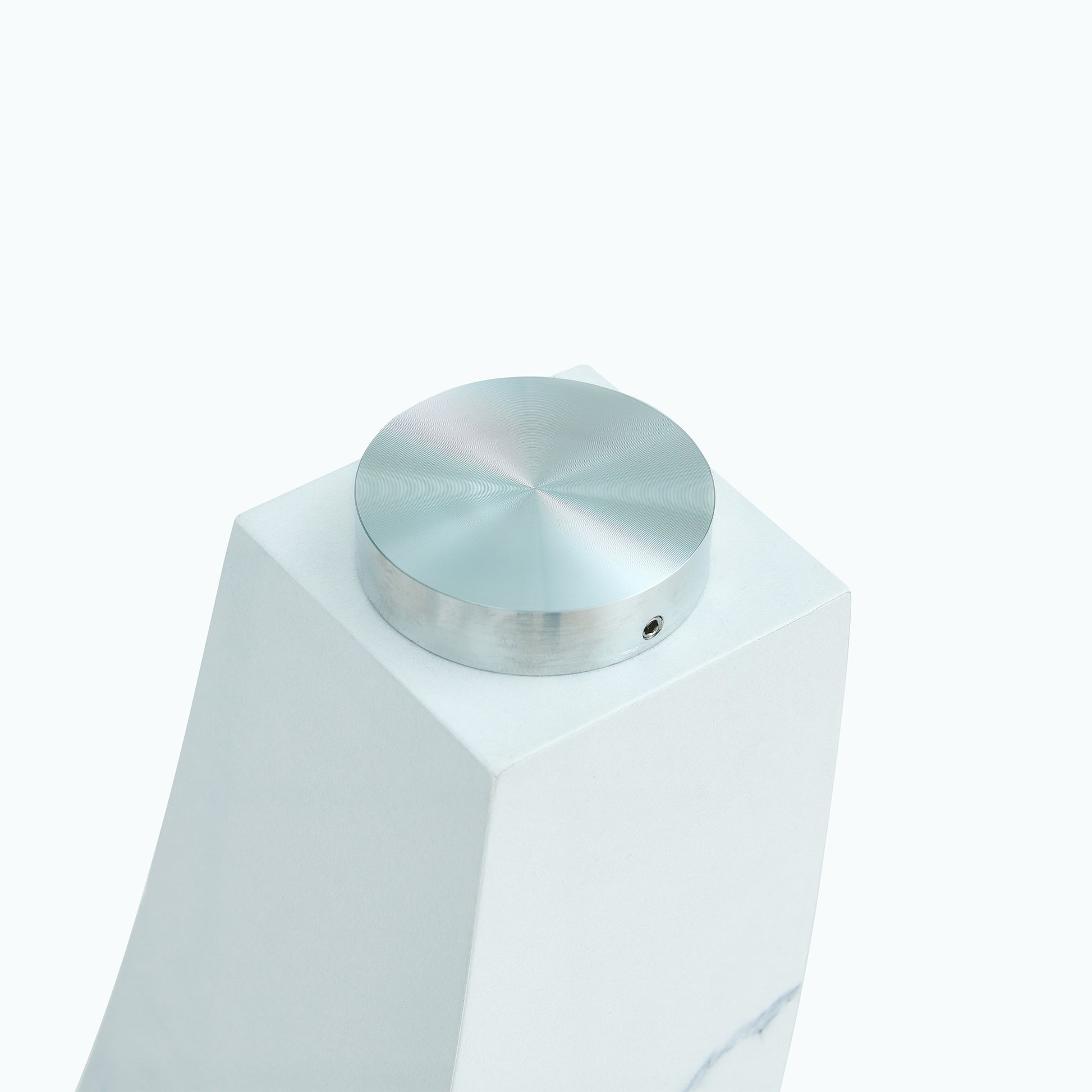 A Modern And Simple Rectangular Glass Table, Equipped With A 0.39 Inch Tempered Glass Table And Medium Density Board Legs, And Stainless Steel Support Shelves. Used In The Kitchen, Dining Room F 907 White Glass