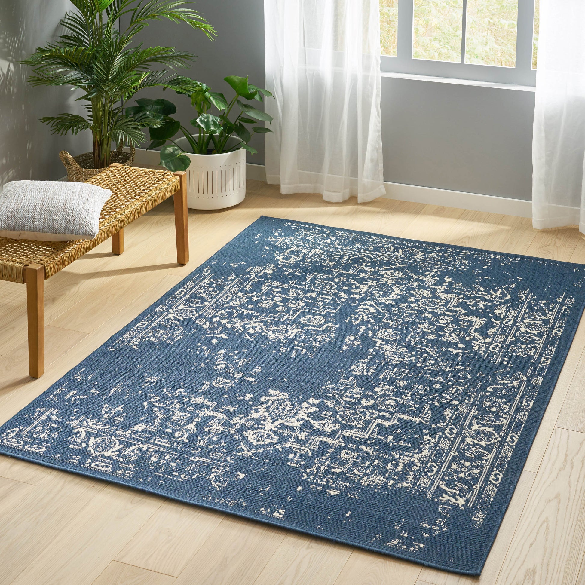 7'X5'3" Rug Blue Polypropylene