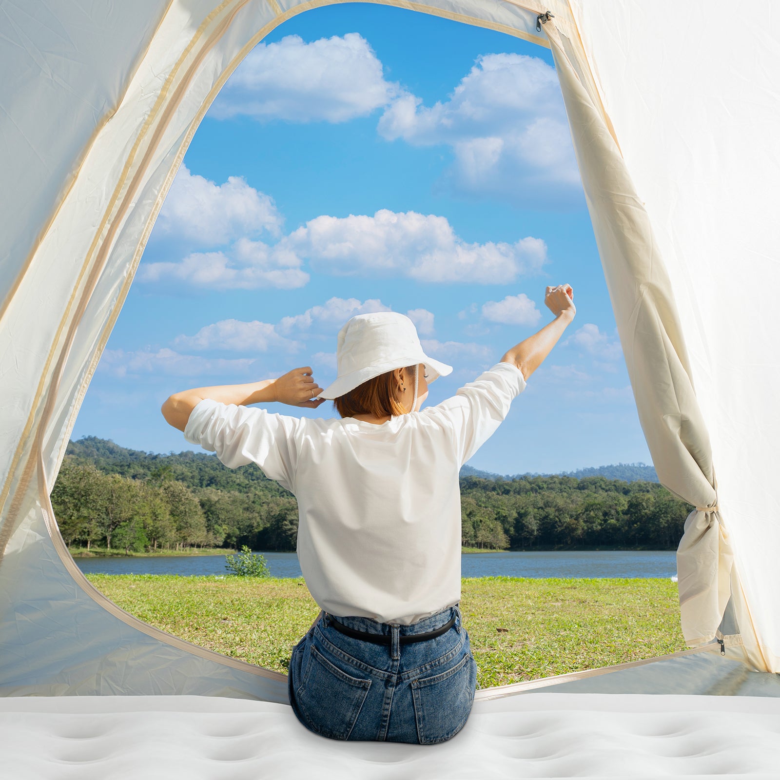 Inflatable Air Mattress With Built In Pump, Queen Size 18In Black Pvc Queen