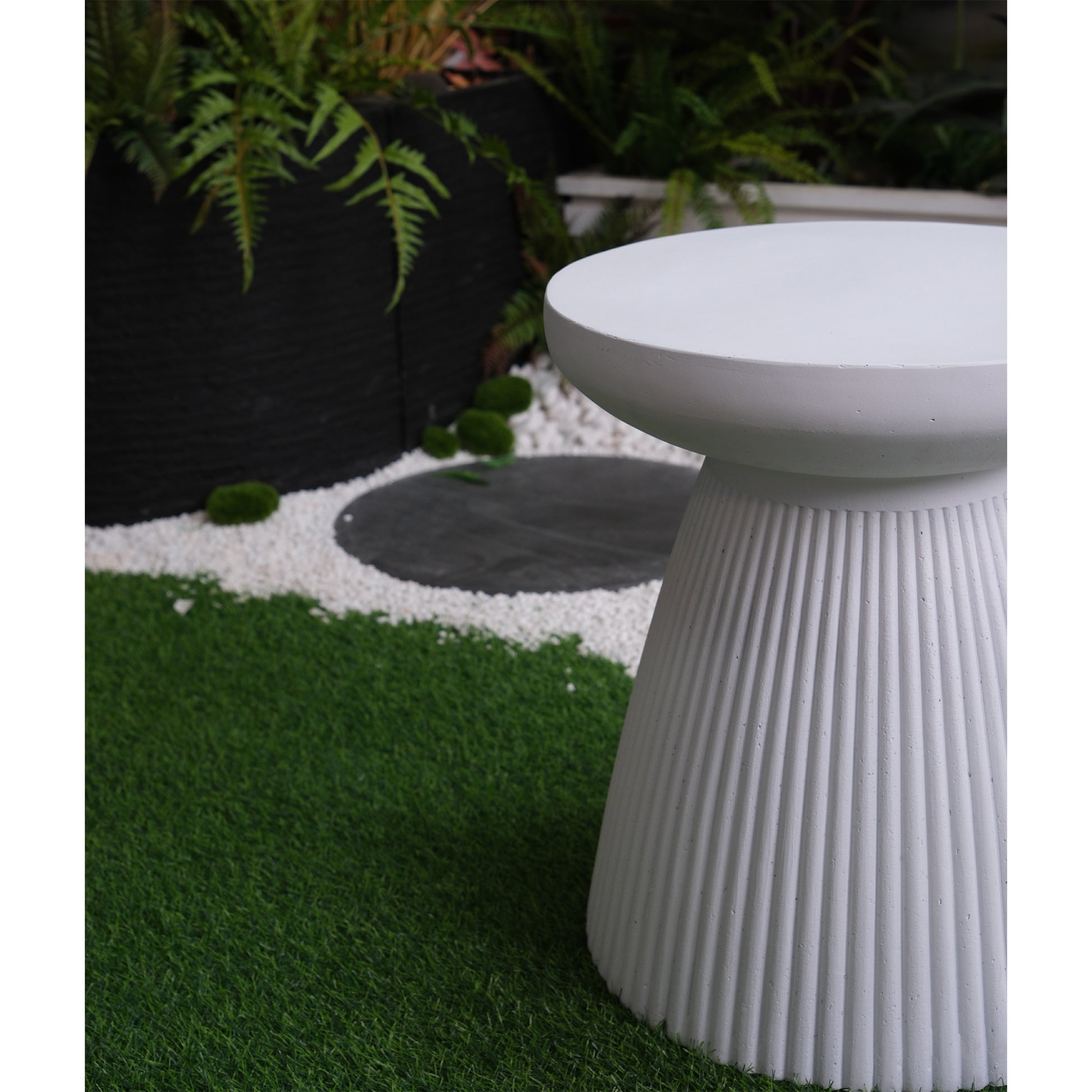 Decorative Garden End Table, 20.3" H Modern Heavy Duty Patio Sturdy Faux Terrazzo Accent Table Side Table Plant Table For Indoor Outdoor, Faux White Beige Magnesium Oxide