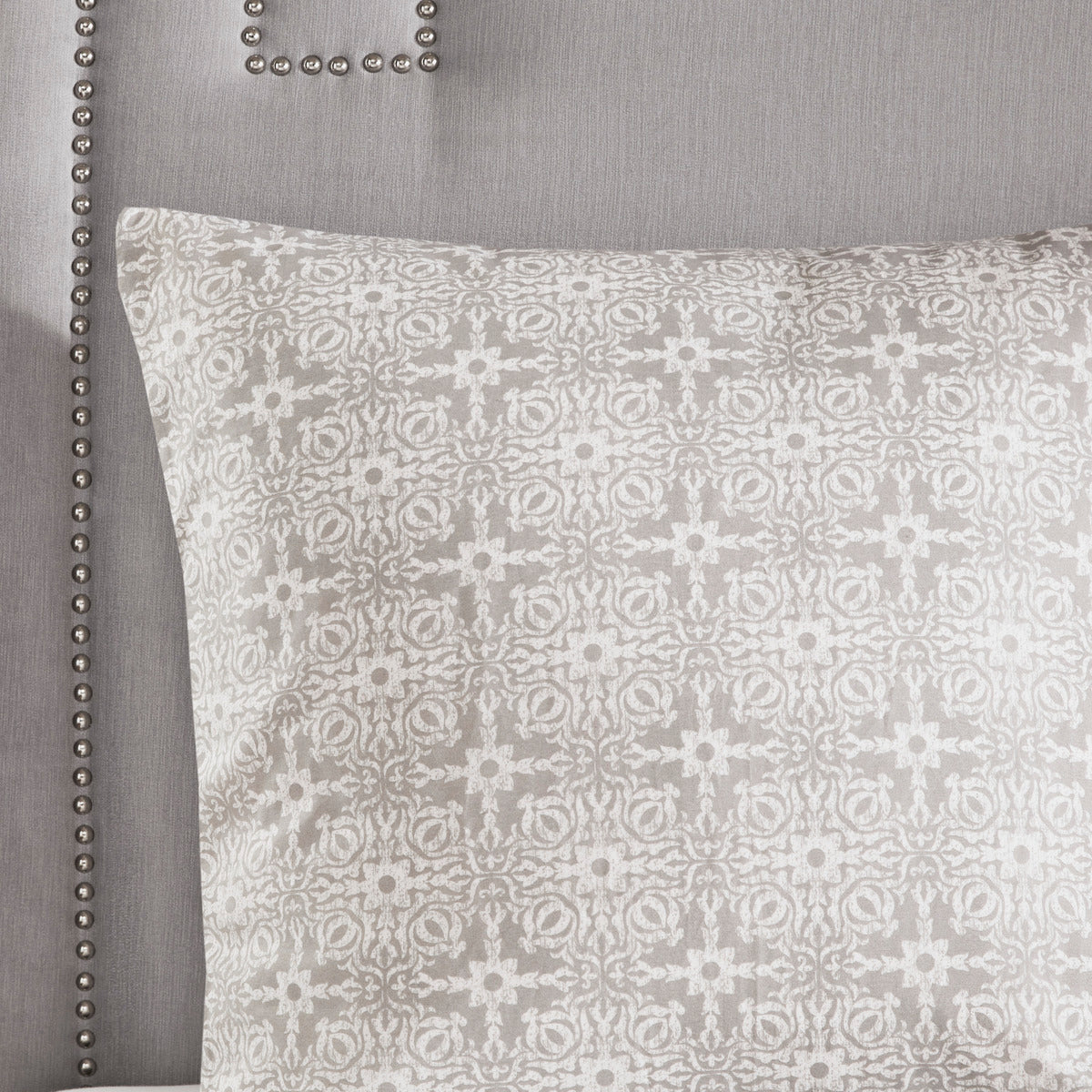 6 Piece Embroidered Cotton Reversible Comforter Set Ivory Full Queen Full Ivory Polyester