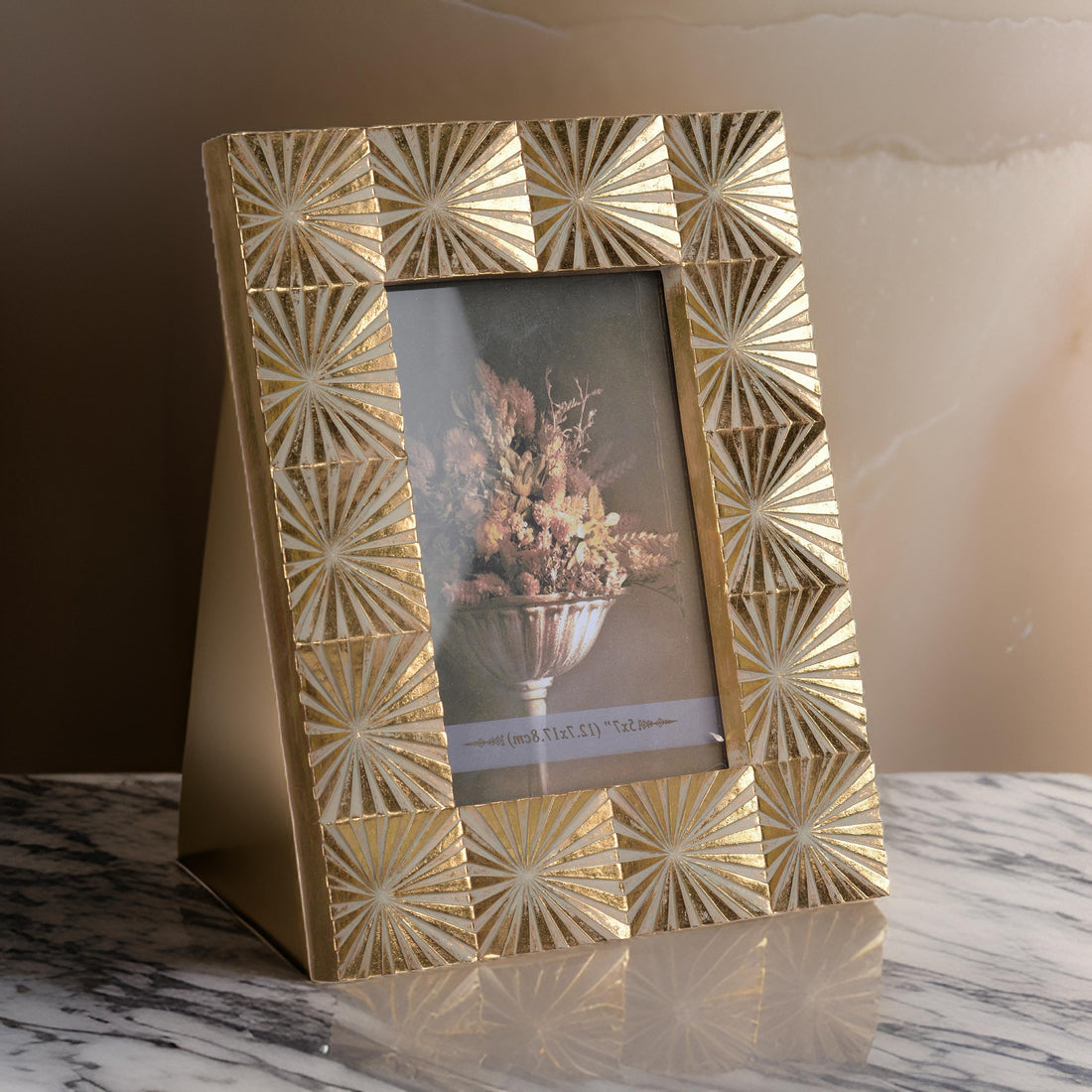 Rectangular Shaped Polyresin Photo Frame With Mirror And Pyramid Like Designgold Gold Polyresin