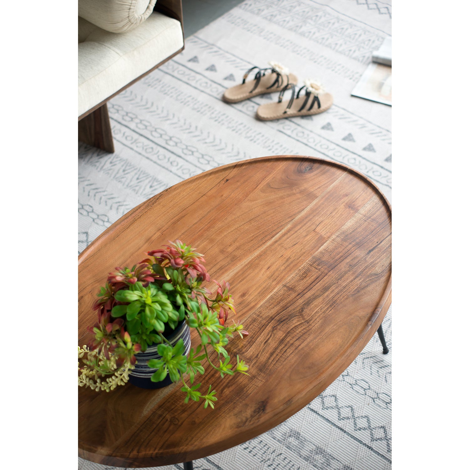 39X26X16" Oval Cofe Table Brown Wood