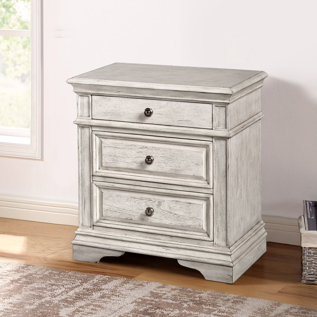 Highland Park Nightstand With Usb Cathedral White White Wood