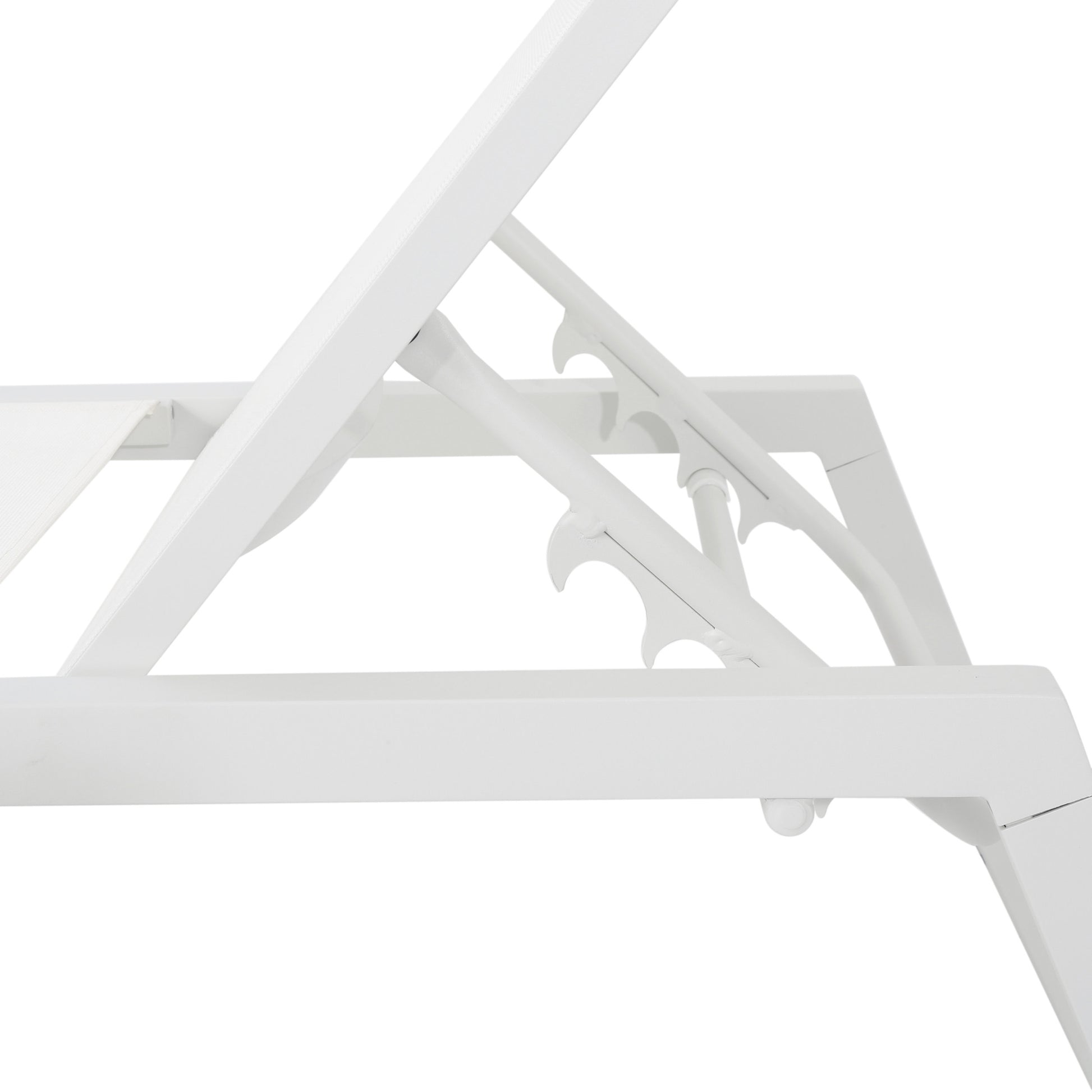 Myers Chaise Lounge Mp1 White Metal Mesh