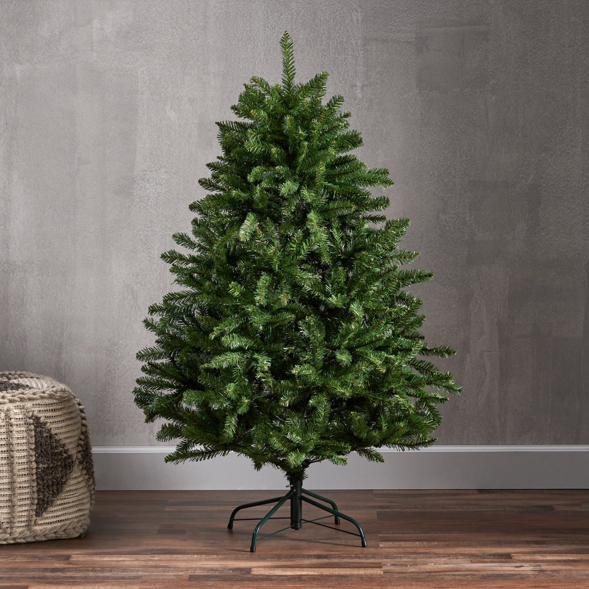 4.5 'Norway Hinged Tree 663 Tips,Dia:40 Green Pvc