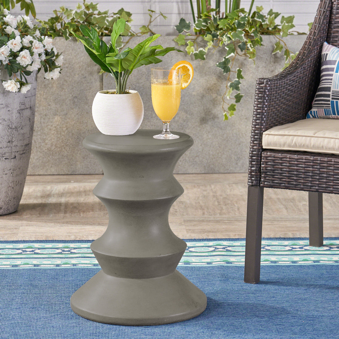 Eureka 22 Mgo Side Table Light Grey Concrete